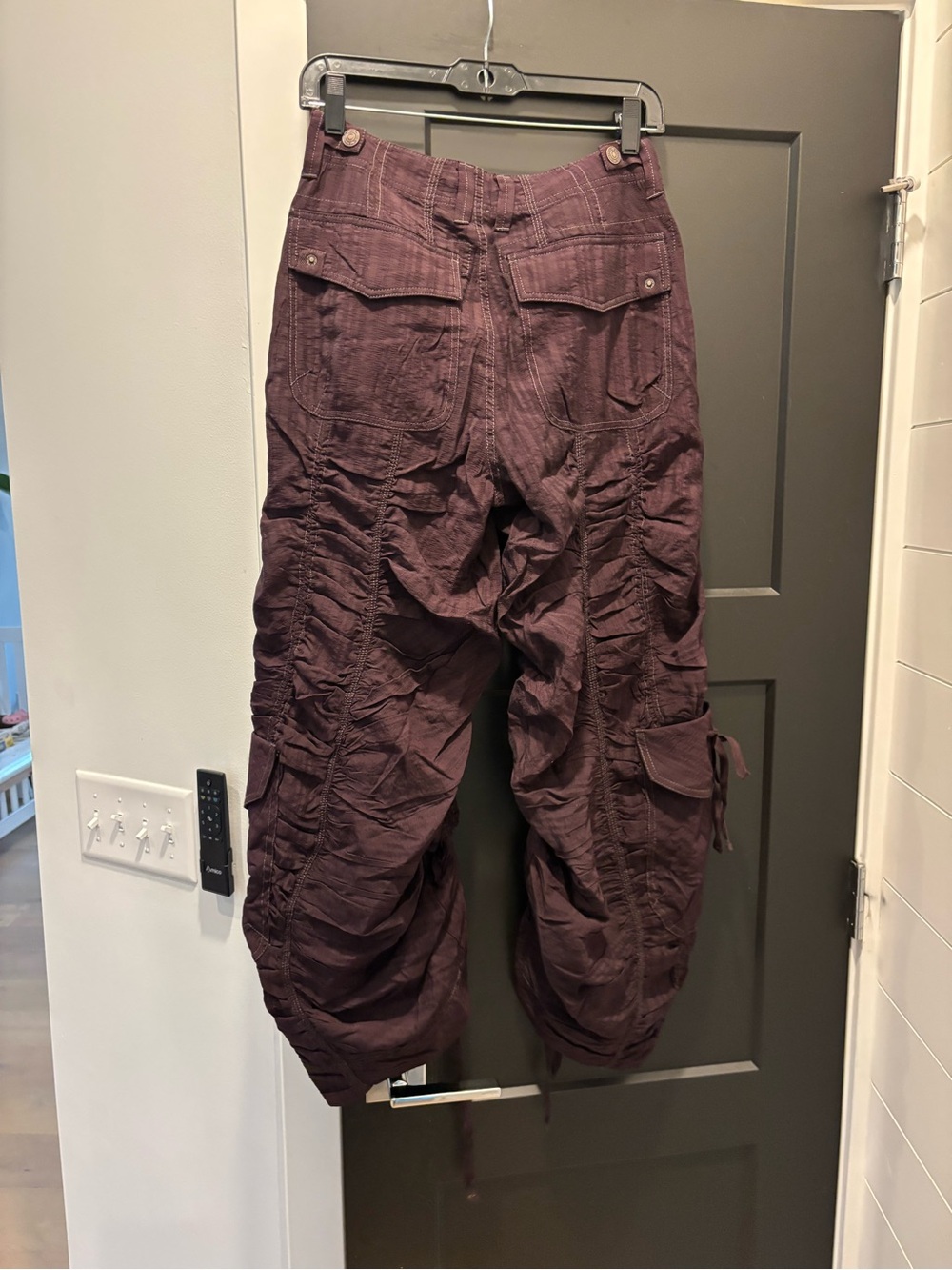 Free People Scorpio Shirred Cargo Pants XS NWT Black Coffee Brown We The Free - Picture 9 of 13